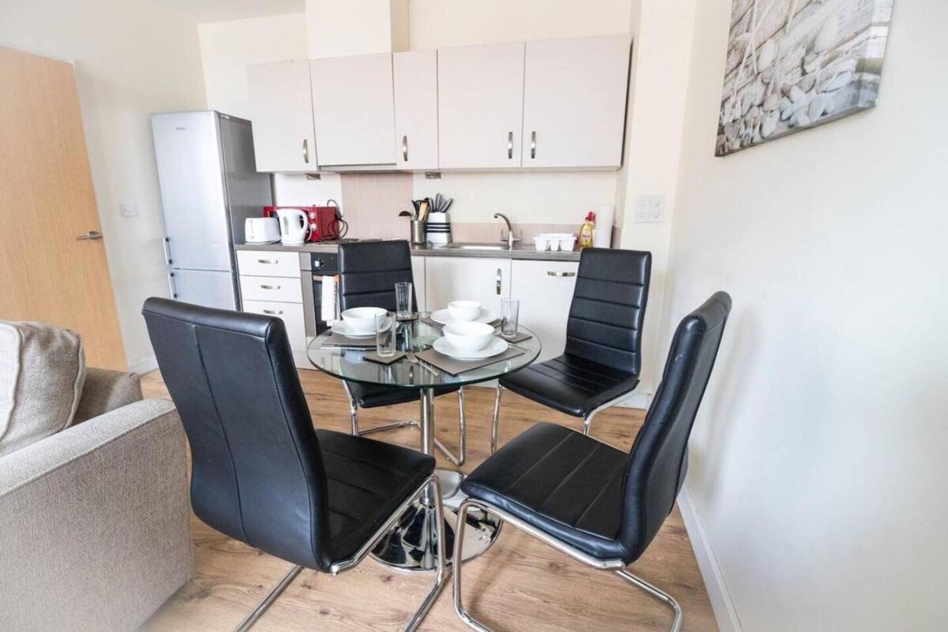 Maidstone Heights By Kasar Stays Exteriör bild