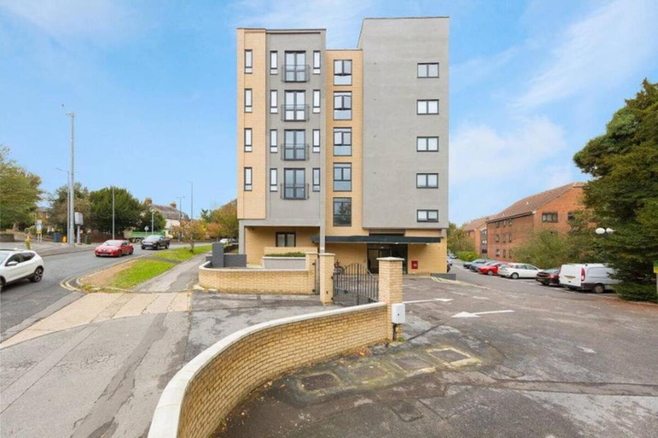 Maidstone Heights By Kasar Stays Exteriör bild